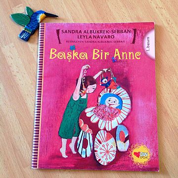cocuklar-icin-kitap-onerileri-baska-bir-anne-by-sandra-albukrek-sebban-leyla-navaro-3-yas-ve-uzeri