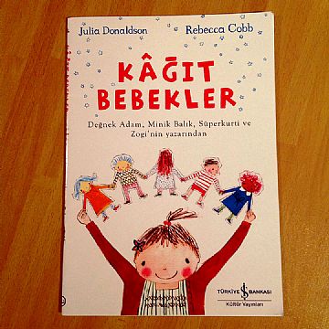 cocuklar-icin-kitap-onerileri-kagit-bebekler-by-julia-donaldson-4-yas-ve-uzeri