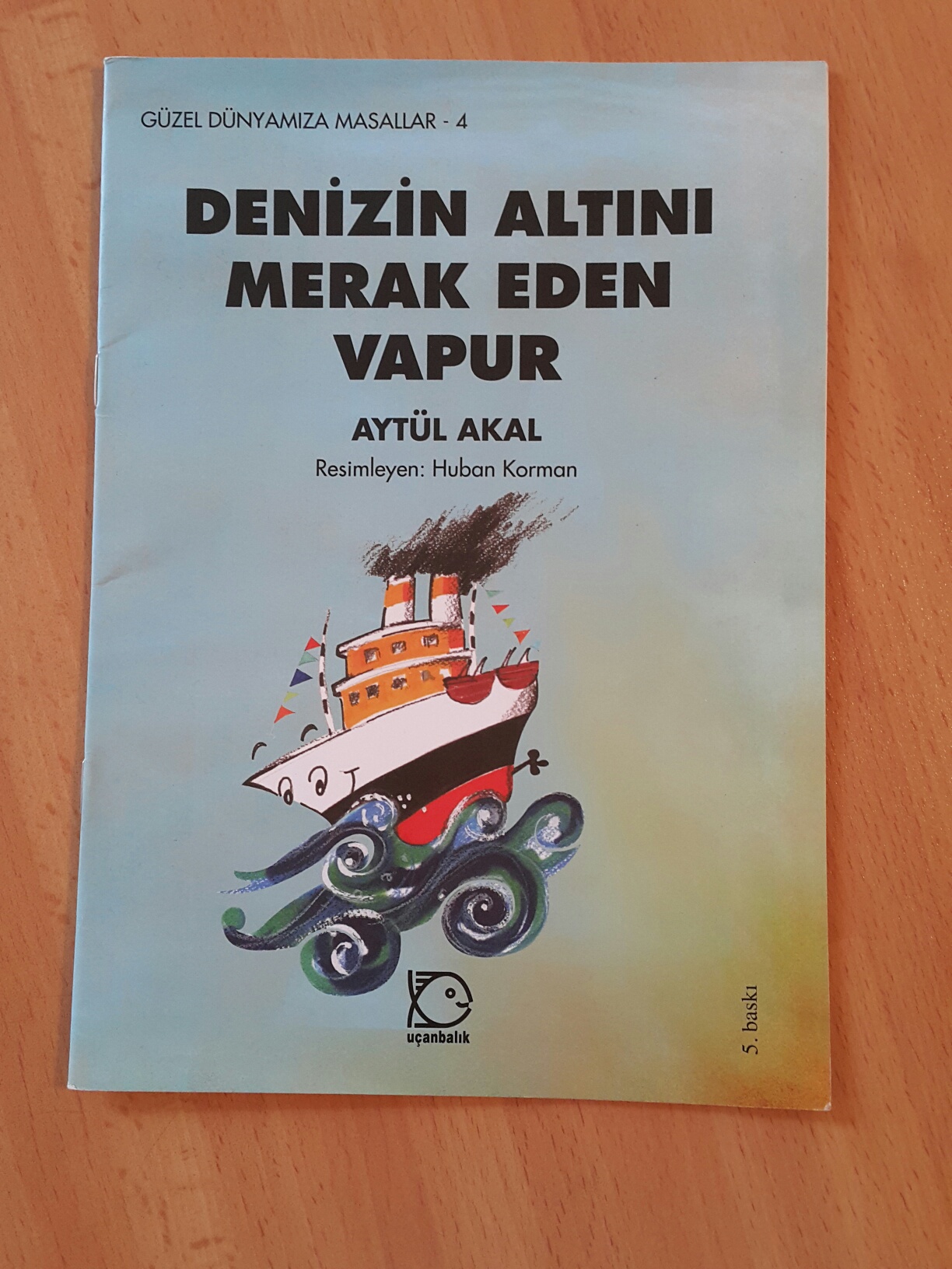 cocuklar-icin-kitap-onerileri-denizin-altini-merak-eden-vapur-by-aytul-akal-3-yas-ve-uzeri