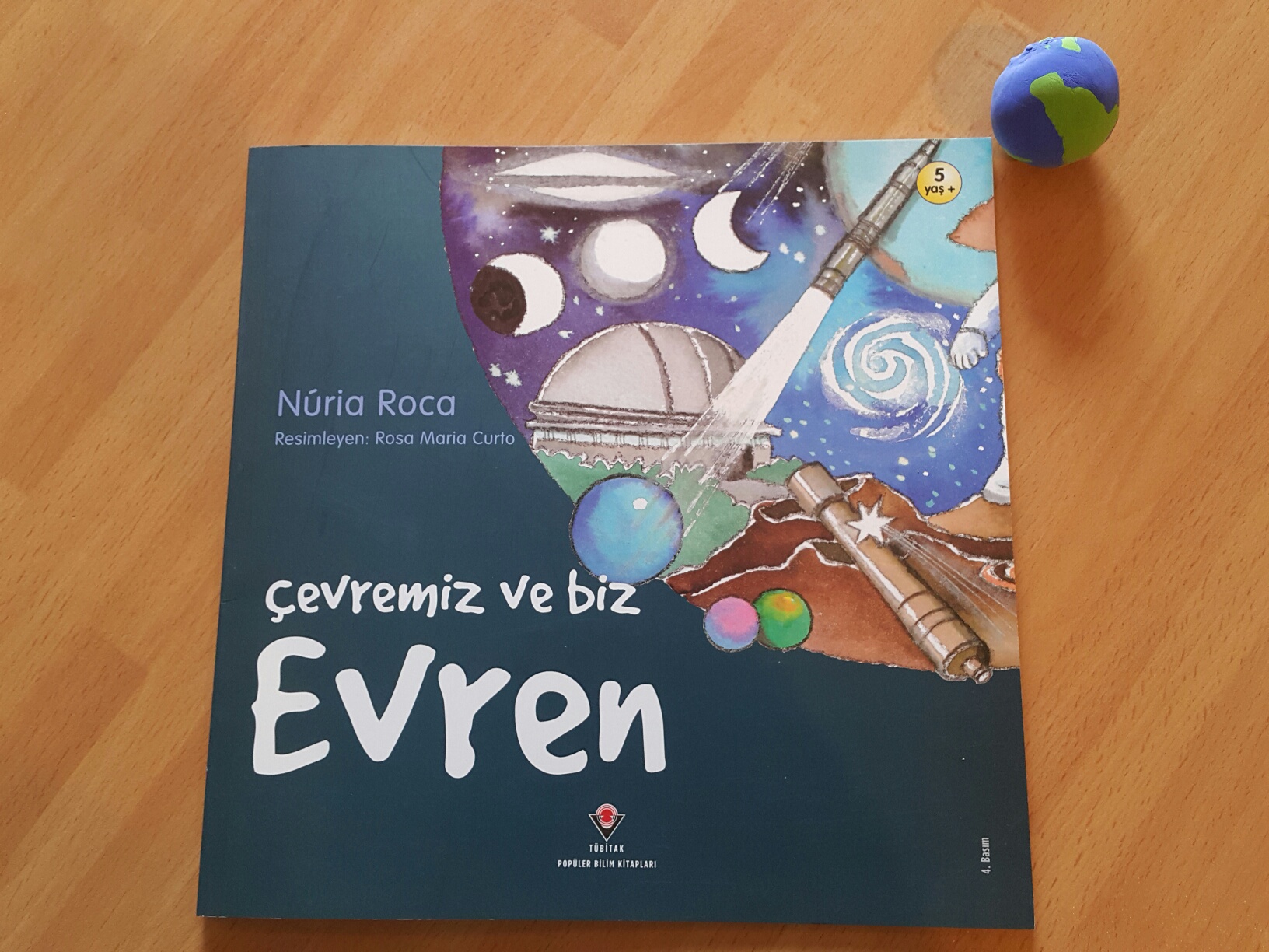 cocuklar-icin-kitap-onerileri-evren-cevremiz-ve-biz-by-nuria-roca-4-yas-ve-uzeri