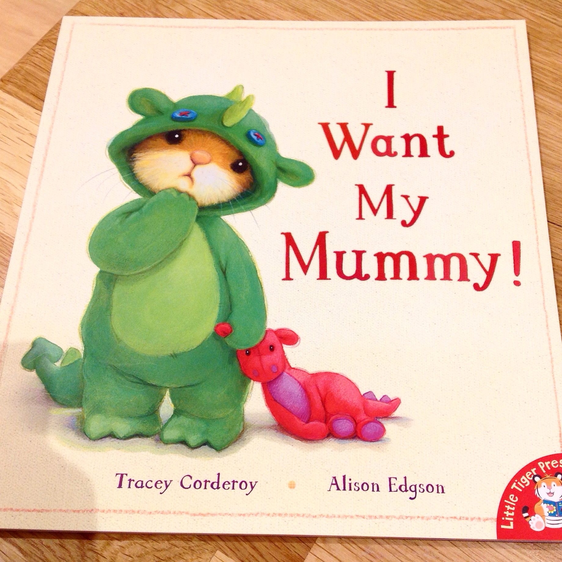 cocuklar-icin-kitap-onerileri-i-want-my-mummy-by-tracey-corderoy-2-yas-ve-uzeri