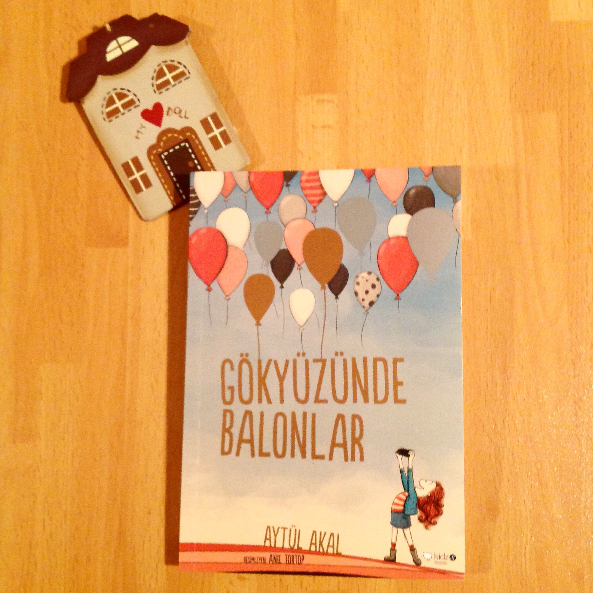 cocuklar-icin-kitap-onerileri-gokyuzunde-balonlar-by-aytul-akal-7-yas-ve-uzeri