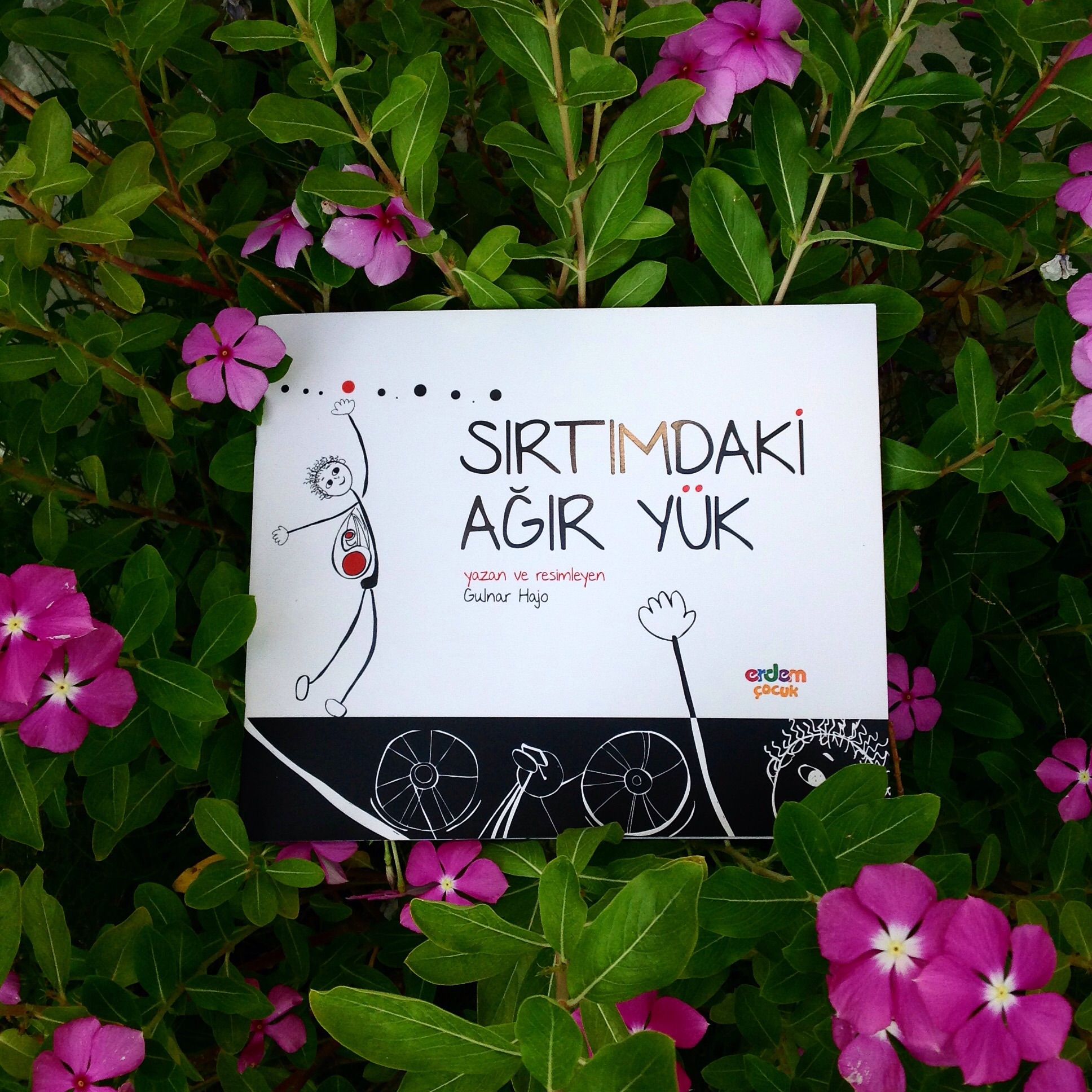 cocuklar-icin-kitap-onerileri-sirtimdaki-agir-yuk-by-gulnar-hajo-5-yas-ve-uzeri