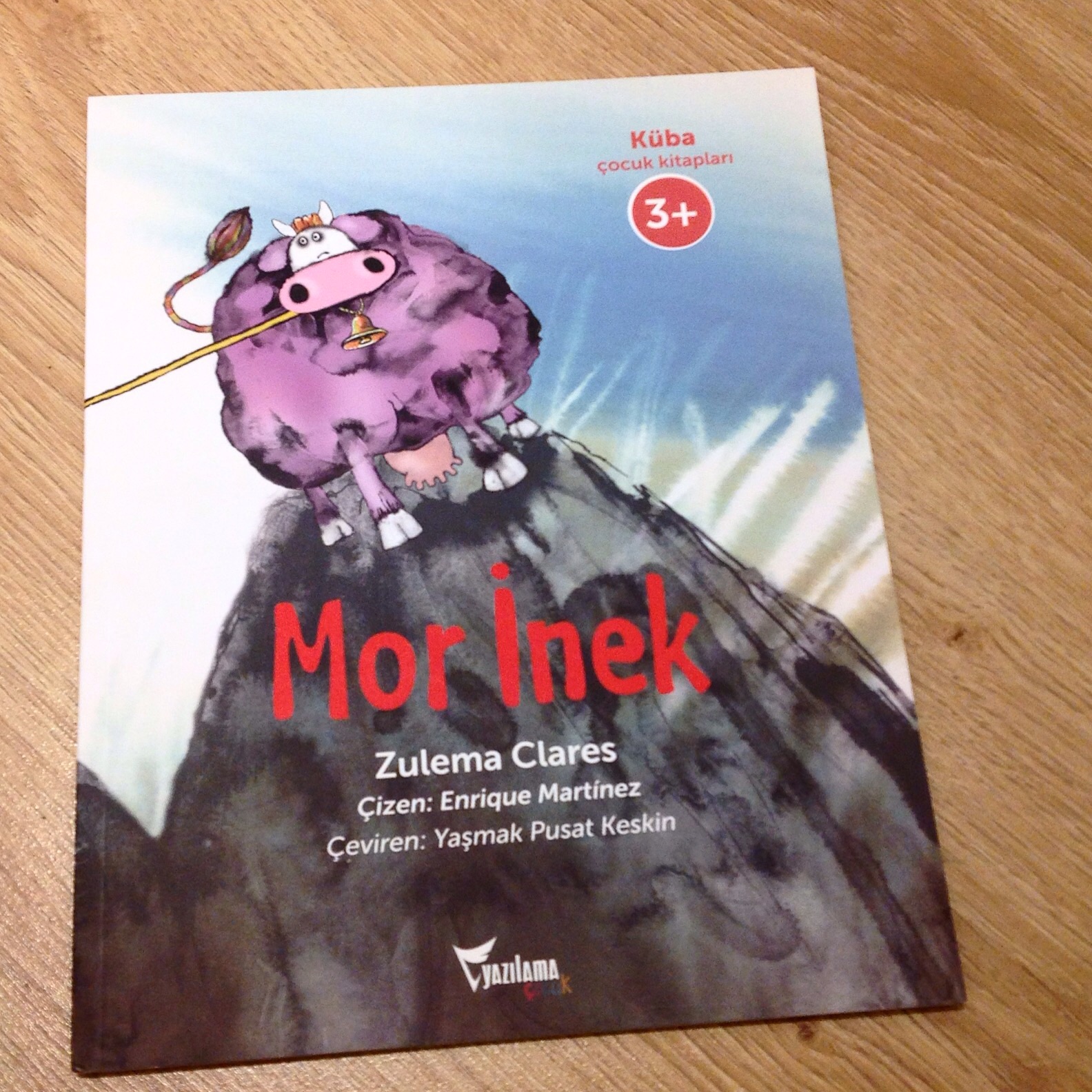 cocuklar-icin-kitap-onerileri-mor-inek-by-zulema-clares-3-yas-ve-uzeri