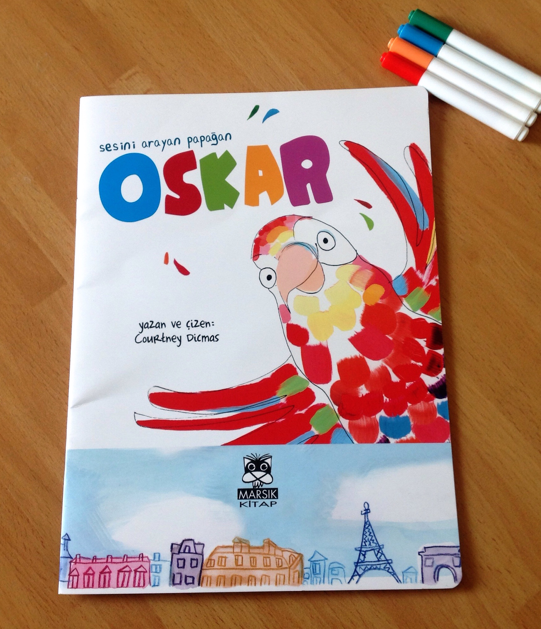 cocuklar-icin-kitap-onerileri-oscar-sesini-arayan-papagan-by-courtney-dicmas-2-yas-ve-uzeri