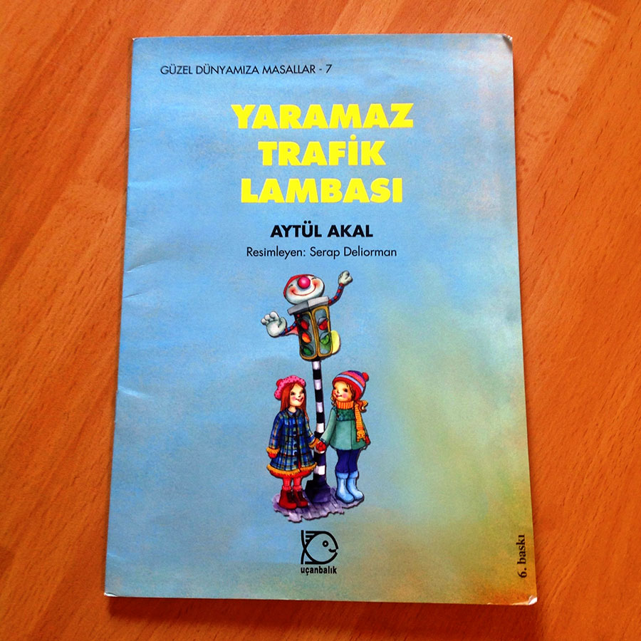 cocuklar-icin-kitap-onerileri-yaramaz-trafik-lambasi-by-aytul-akal-3-yas-ve-uzeri